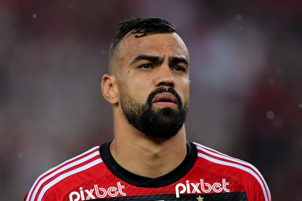 Fabricio Bruno jogador do Flamengo durante partida contra o Bragantino no estadio Maracana pelo campeonato Brasileiro A 2023. Foto: Thiago Ribeiro/AGIF