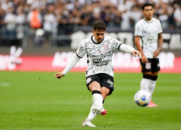 Foto: Rodrigo Coca/Ag. Corinthians | Fagner celebra vínculo com a Fiel Torcida