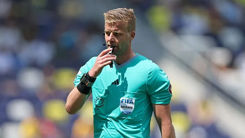 Arbitro no Mundial. Foto: Alex Grimm/Getty Images