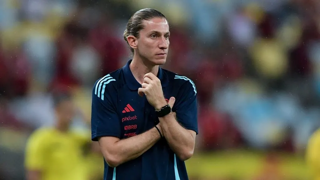 Filipe Luís técnico do Flamengo durante partida contra o Sampaio Corrêa no estádio Maracanã pelo campeonato Carioca 2025. Foto: Thiago Ribeiro/AGIF