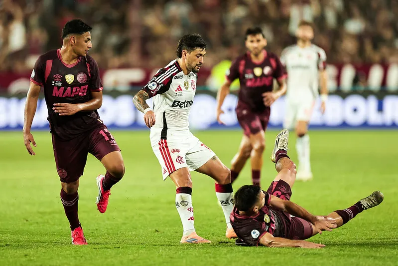 Flamengo perdeu o jogo de ida, na Argentina. Foto: Gilvan de Souza/Flamengo