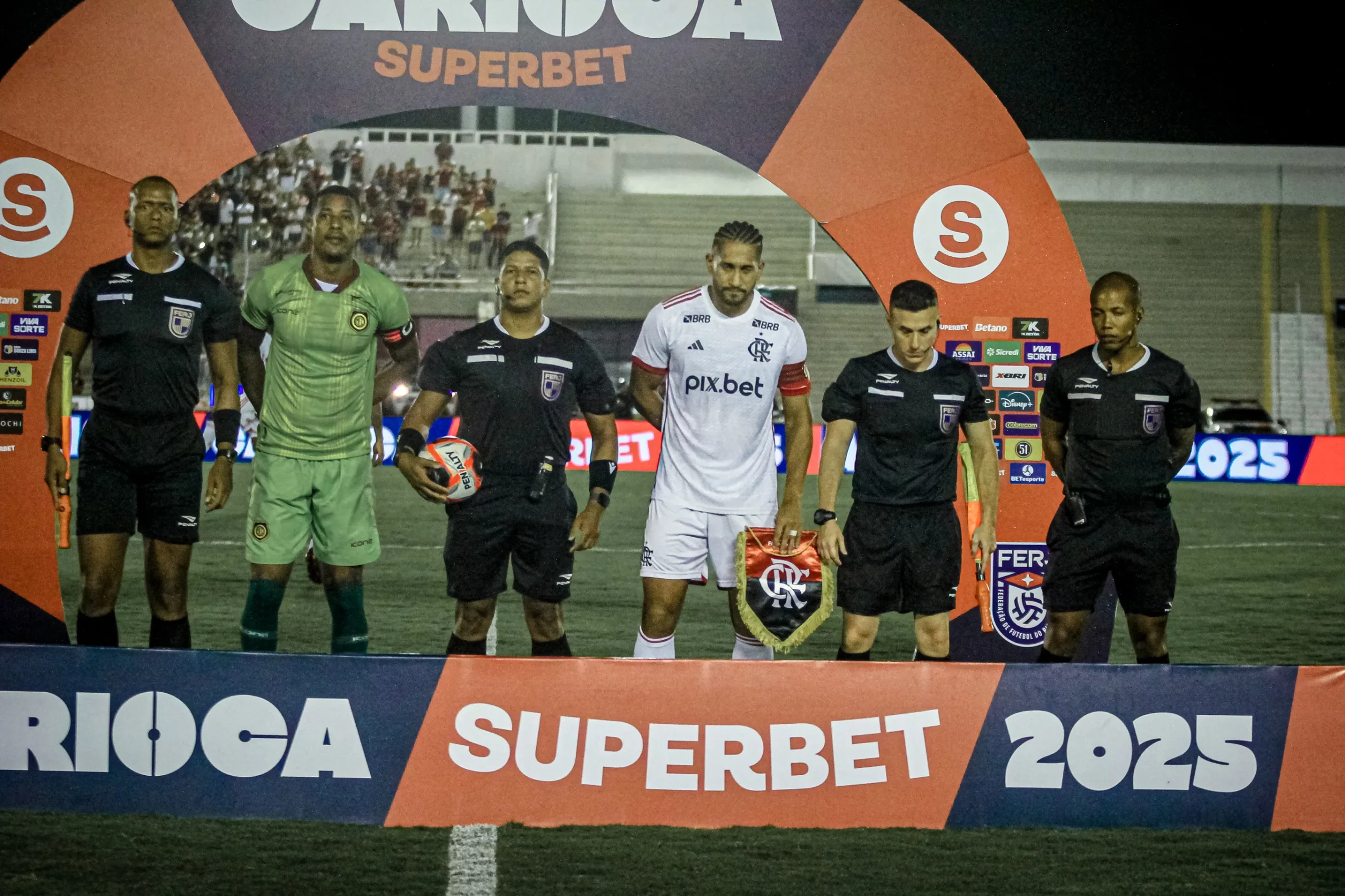 Flamengo e Madureira voltam a se enfrentar pelo Cariocão. Foto: Paulo Sérgio Souza Xavier/AGIF