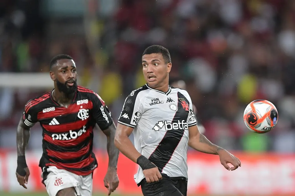 Flamengo e Vasco brigam por uma das vagas na final do Cariocão deste ano. Foto: Thiago Ribeiro/AGIF