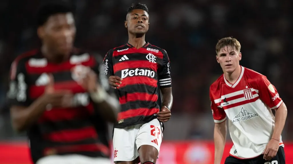 Bruno Henrique jogador do Flamengo durante partida contra o Estudiantes no estadio Maracana pelo campeonato Copa Libertadores 2025. Foto: Jorge Rodrigues/AGIF