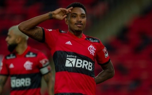 Foto: Alexandre Vidal/CRF - Vitinho tem contrato expirando no Ninho do Urubu em dezembro