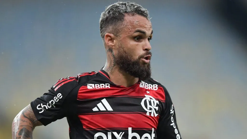 Michael não vive um grande momento - Foto: Thiago Ribeiro/AGIF