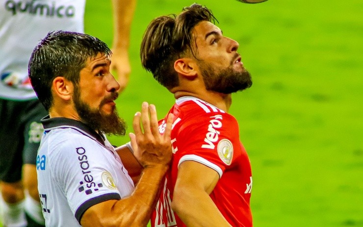 Méndez acabou se transferindo ao Inter após ficar sem espaço no Corinthians (Foto: Silvio Avila/Getty Images Brazil)
