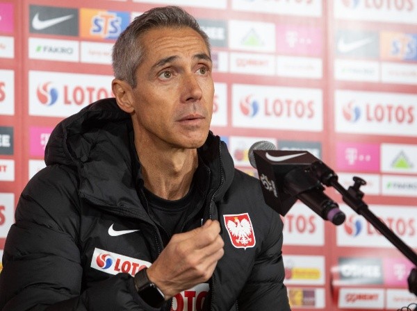  Olimpik/NurPhoto via Getty Images/ Paulo Sousa, técnico da Poloônia. 