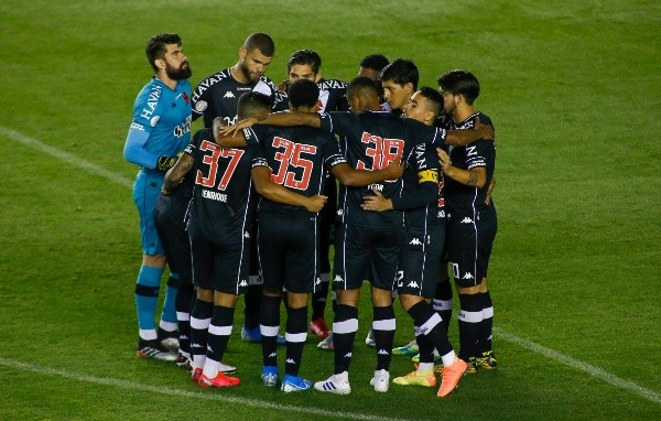 Time do Vasco em campo pelo Brasileirão. (Foto: Getty Images)