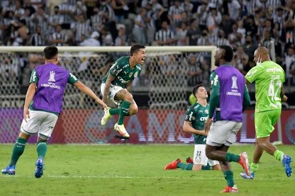 Jogadores do Palmeiras comemoram classificação para final da Libertadores (Foto: Washington Alves – Pool / Getty Images)