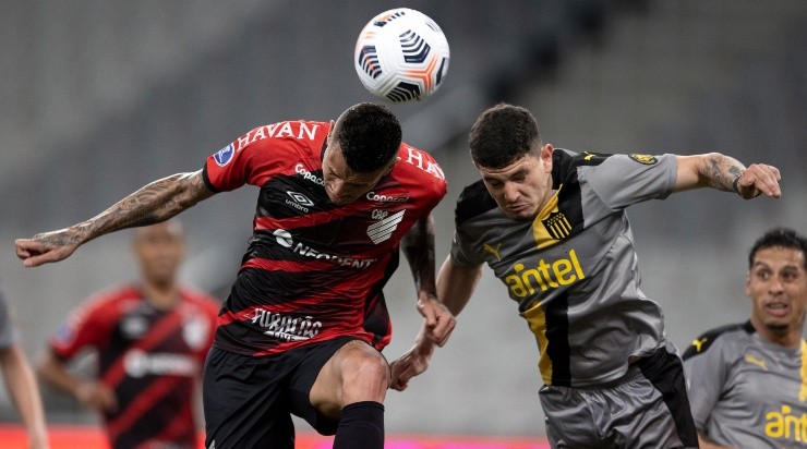 Furacão eliminou o Peñarol nas semifinais da Copa Sul-Americana (Foto: Getty Images)