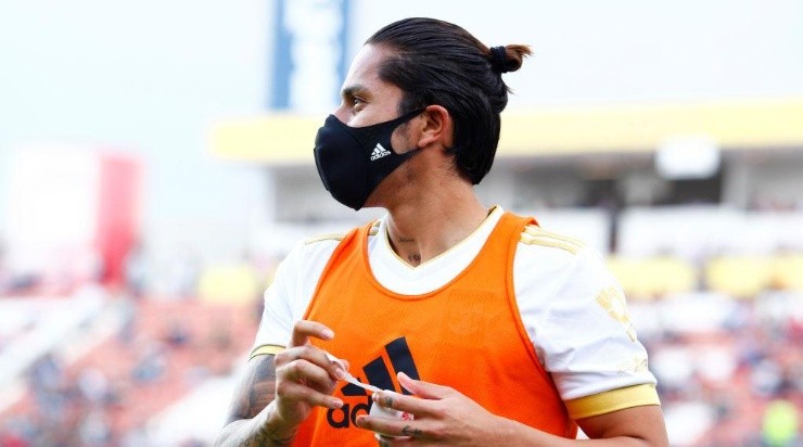Carlos Salcedo está no radar do Palmeiras. Foto:Leopoldo Smith/Getty Images