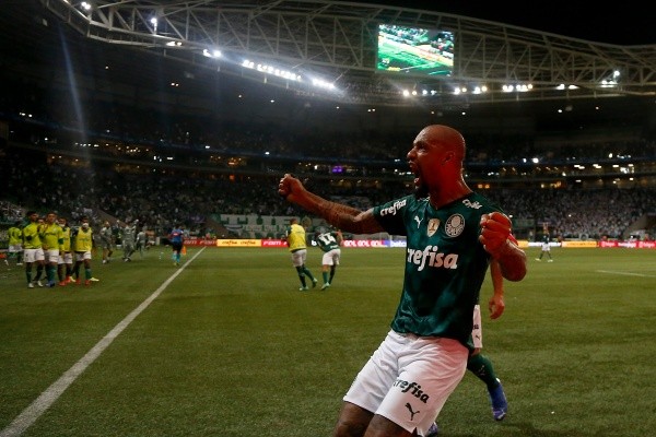 Felipe Melo fez o segundo gol do Palmeiras contra o Sport