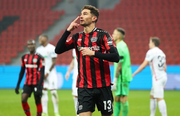 Foto: Lars Baron/Getty Images – Alario deve trocar de clube em julho, mas vai permanecer na Bundesliga