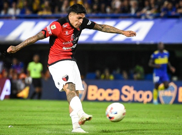Foto: Marcelo Endelli/Getty Images – Facundo Farías deve sair do Colón em dezembro e 3 brasileiros se interessam no meia