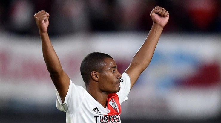 De La Cruz é um dos jogadores listados pela equipe de reportagem do Uol Esporte para fazer sombra a Raphael Veiga, no Palmeiras. Foto:Marcelo Endelli/Getty Images