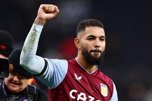 Foto:Clive Rose/Getty Images – Douglas Luiz marcou em vitória do Aston Villa