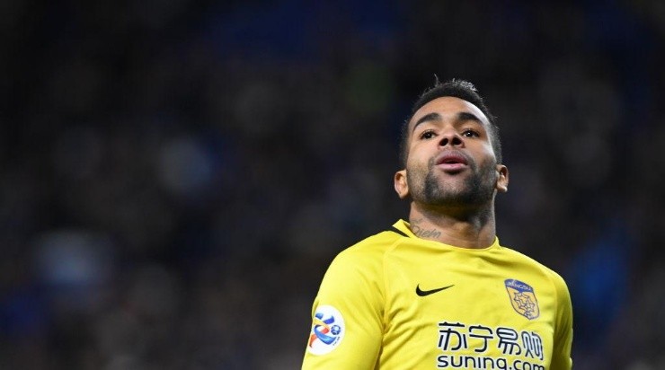 Alex Teixeira irá jogar no Palmeiras, afirmam portais turcos. Foto:Masashi Hara/Getty Images