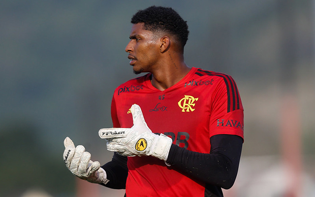 Hugo Souza alega problemas pessoais e não viaja com Flamengo para enfrentar  o Cuiabá - Flamengo - Notícias e jogo do Flamengo - Coluna do Fla