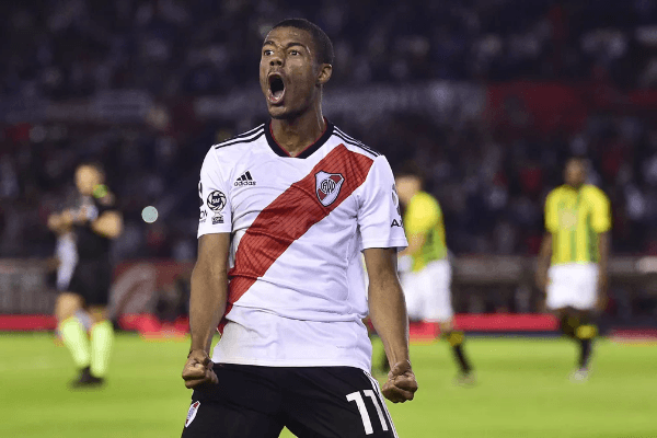 Nicolas De la Cruz tem contrato com o River Plate somente até dezembro (Foto: Getty Images)