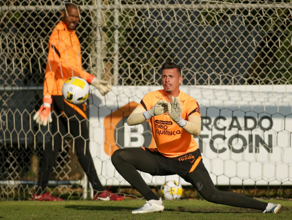 Ivan durante treino no CT Joaquim Grava – Foto: Rodrigo Coca/Agência Corinthians
