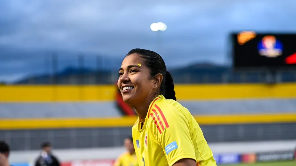 Jogadora da Colômbia em campo
