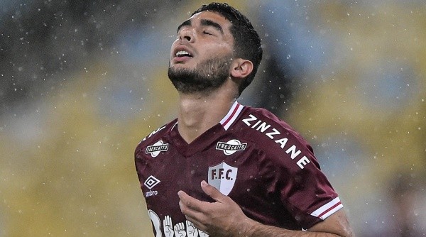 Michel Araújo não será jogador do Santos -  Foto: Thiago Ribeiro/AGIF