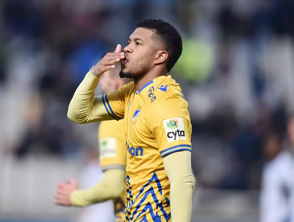 Foto: Reprodução/Instagram – Natel teve ótima passagem pelo APOEL, mas não será comprado do Corinthians