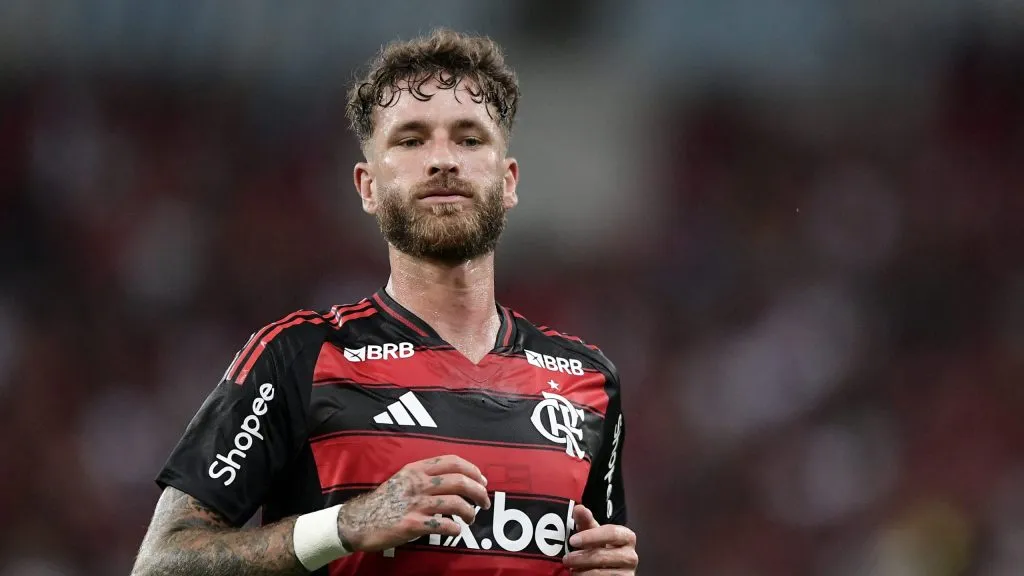 Léo Pereira em ação pelo Flamengo. Foto: Thiago Ribeiro/AGIF