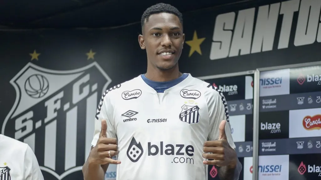 Luisão em apresentação pelo Santos