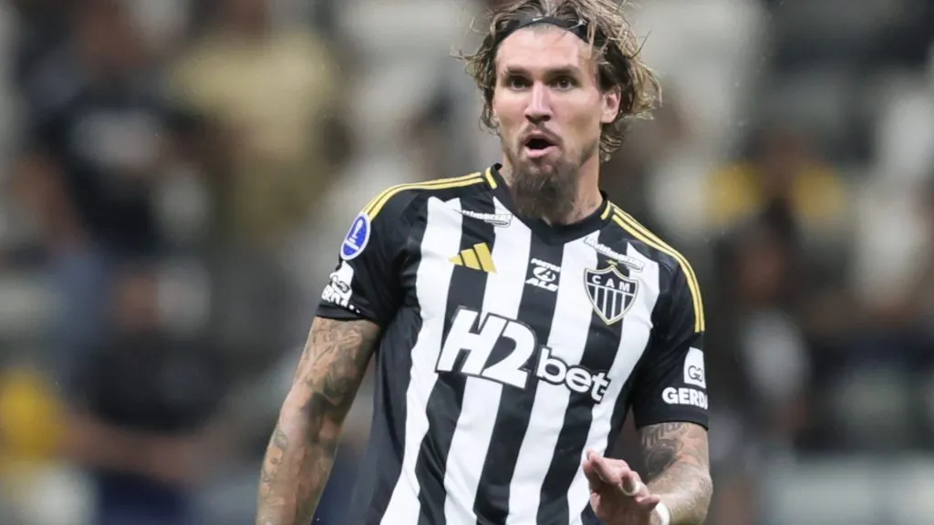 Lyanco sofreu lesão e deve ser desfalque para o Atlético-MG ( Foto: Gilson Lobo/AGIF)