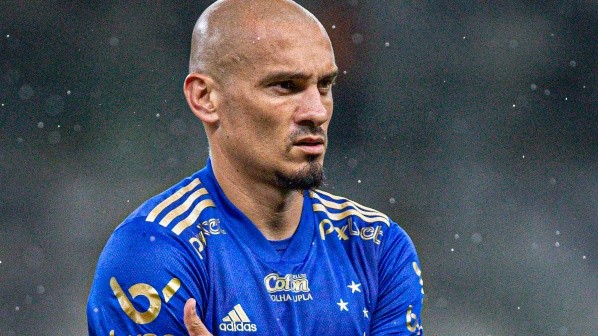 Foto: Cris Mattos / Staff Images – Maicon está mais perto do Santos do que permanência no Cruzeiro