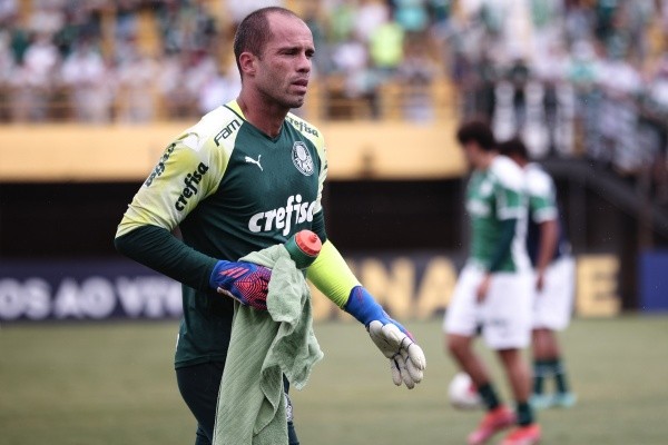 Lomba tem contrato com o Palmeiras até dezembro (Foto: Ettore Chiereguini/AGIF)