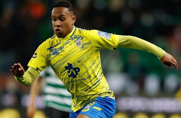 Foto: Arquivo Pessoal – Mateus Quaresma hoje é titular na LE do FC Arouca, da primeira divisão de Portugal
