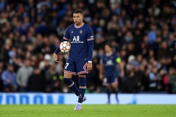Real ou PSG? Qual futuro de Mbappé? (Photo by Laurence Griffiths/Getty Images)
