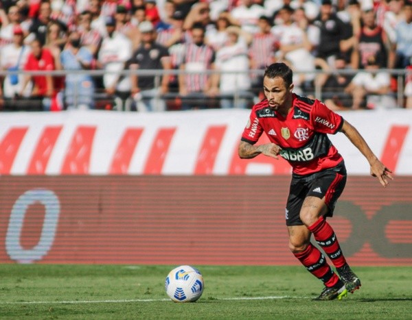 Foto: Guilherme Drovas/AGIF - Michael foi autor de dois, dos quatro gols contra o São Paulo