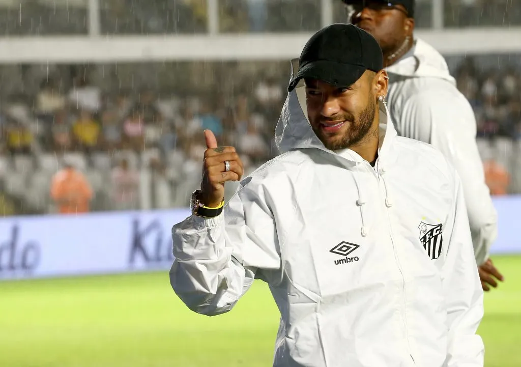 SP – SANTOS – 06/04/2025 – BRASILEIRO A 2025, SANTOS X BAHIA – NEYMAR jogador do Santos  jogador do Bahia durante partida no estadio Vila Belmiro pelo campeonato Brasileiro A 2025. Foto: Mauricio De Souza/AGIF
