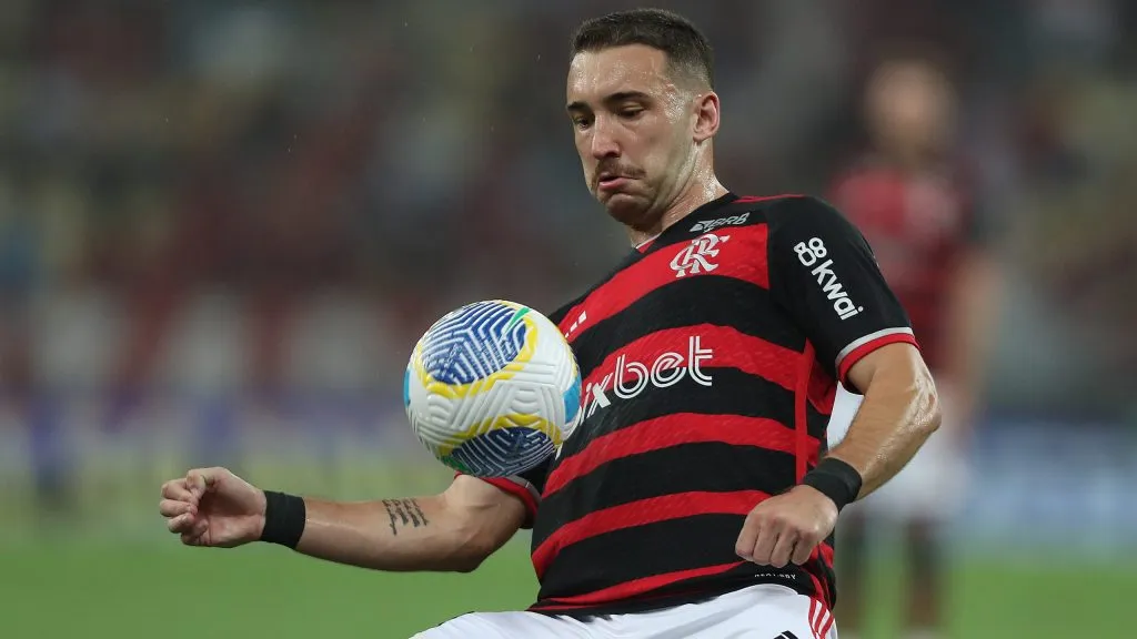 Léo Ortiz pelo Flamengo