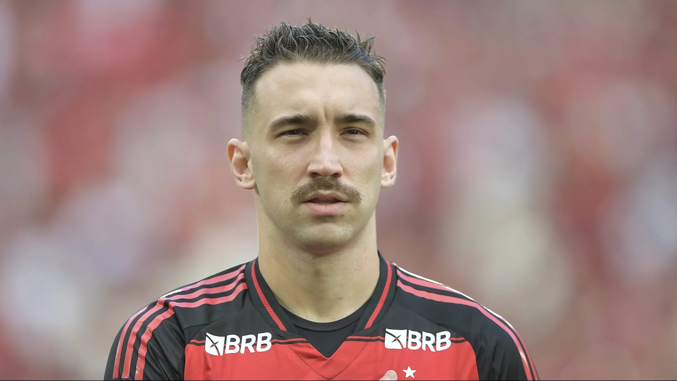 RJ – RIO DE JANEIRO – 31/08/2025 – BRASILEIRO A 2025, FLAMENGO X GREMIO – Leo Ortiz jogador do Flamengo durante partida contra o Gremio no estadio Maracana pelo campeonato Brasileiro A 2025. Foto: Thiago Ribeiro/AGIF