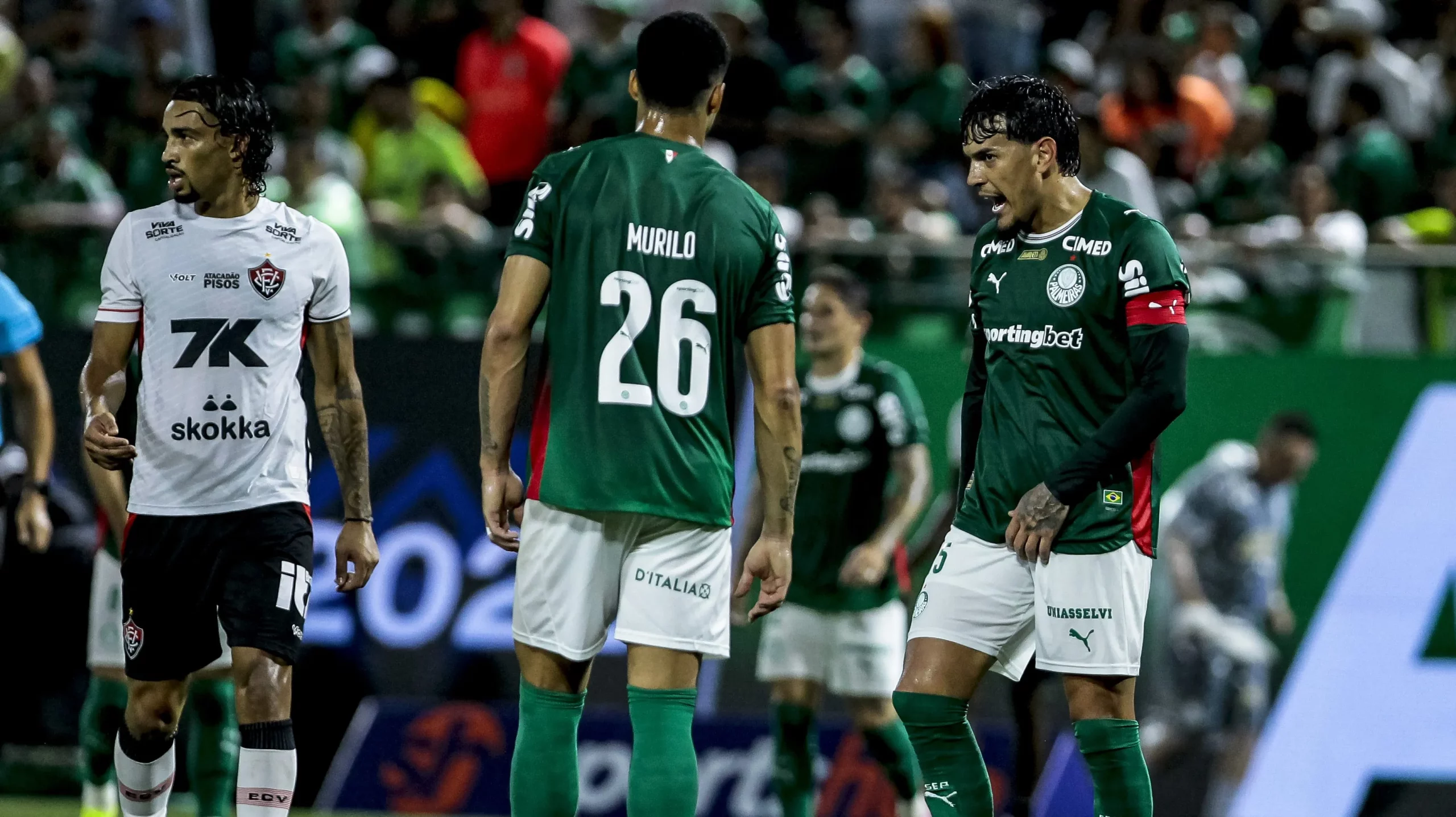 Gustavo Gomez jogador do Palmeiras durante partida contra o Vitoria no estadio Arena Barueri pelo campeonato Brasileiro A 2026. Foto: Marco Miatelo/AGIF