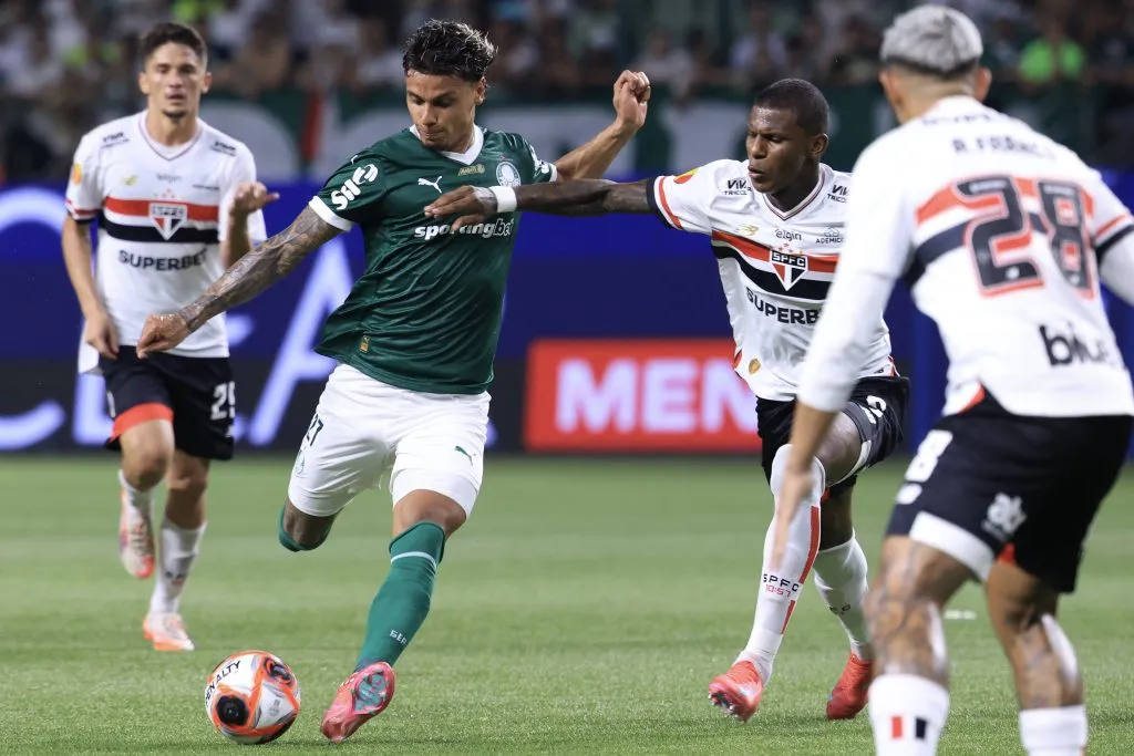 Richard Rios, do Palmeiras, durante partida contra o Sao Paulo no Allianz Parque pelo Campeonato Paulista 2025. Foto: Marcello Zambrana / AGIF