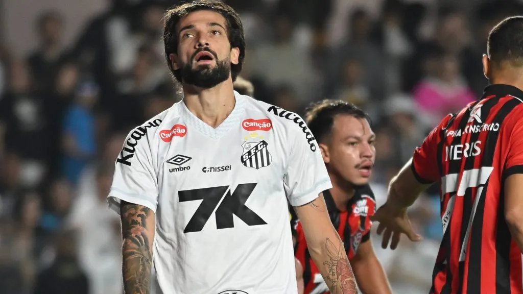 Santos x Vitória - Foto: Jota Erre/AGIF.