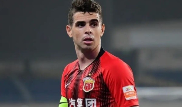 Foto: Divulgação/Instagram Oficial Oscar – Meia de 31 anos defende o Shanghai Port e segue assediado no Brasil