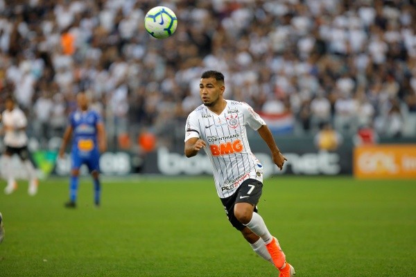 Daniel Vorley/AGIF – Sornoza atuando no Corinthians em 2019