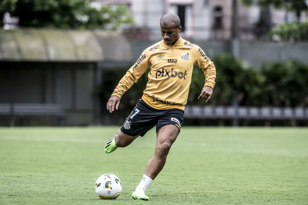 Foto: Ivan Storti/Santos FC – Sánchez pode ser o substituto de Soteldo no meio-campo