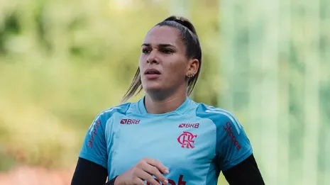 Vitória Almeida, atacante do Flamengo, em treino