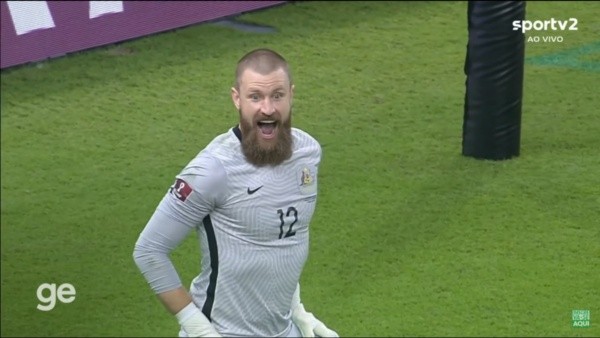 Foto: ge/YouTube – Redmayne após defender pênalti decisivo que levou Austrália a Copa do Mundo