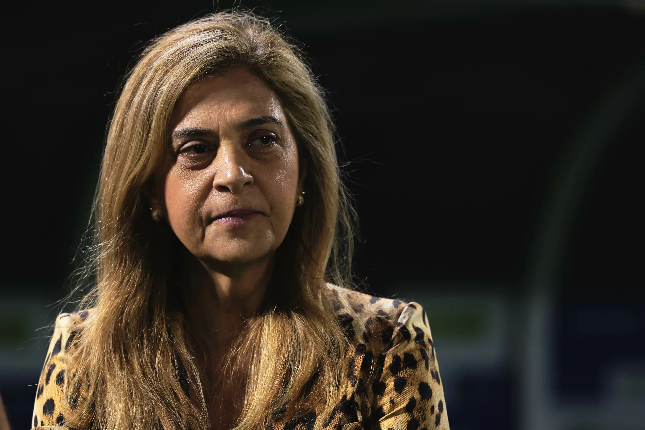 Leila alfinetou o Flamengo em reunião na CBF. Foto: Ettore Chiereguini/AGIF