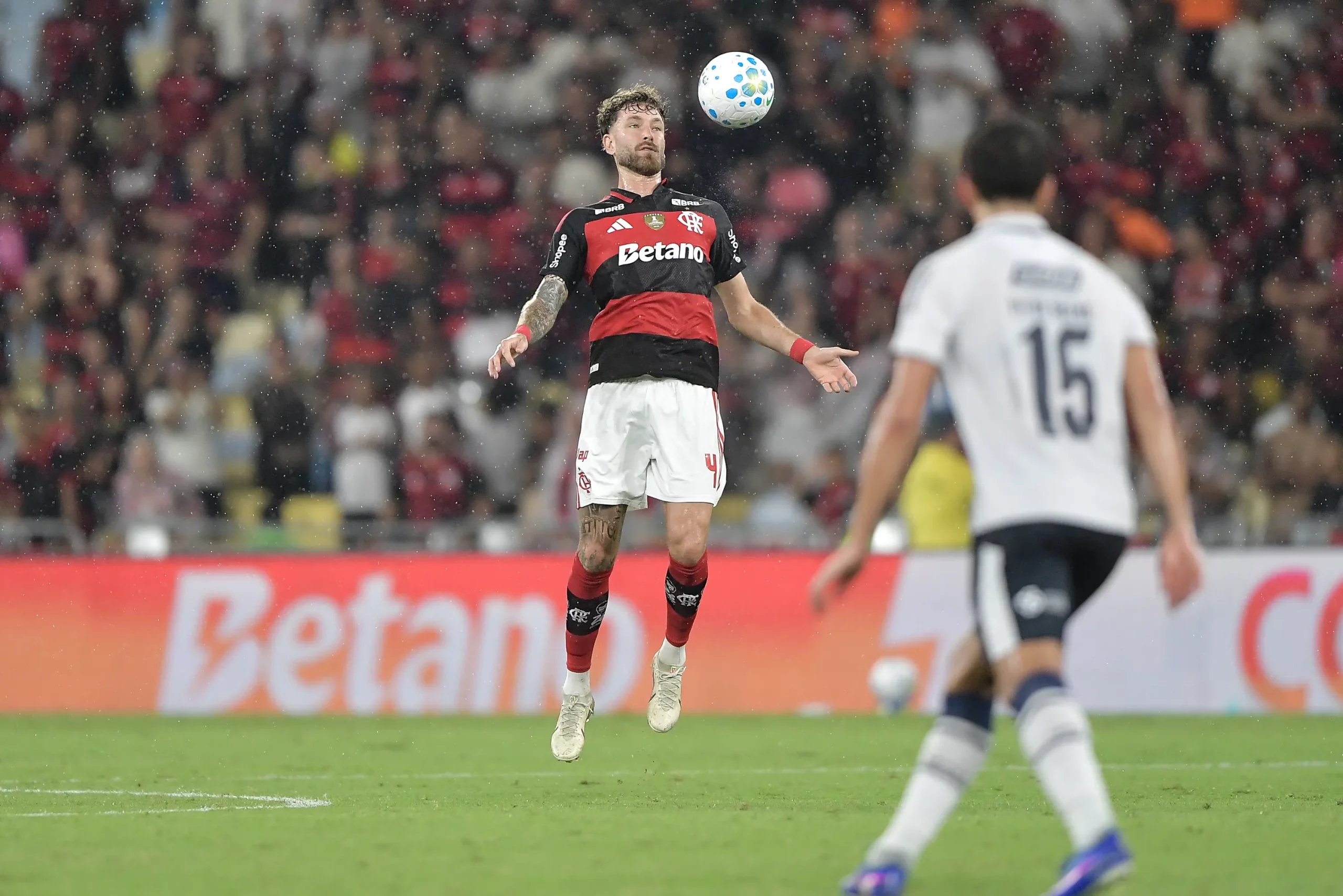 RJ – RIO DE JANEIRO – 19/03/2026 – BRASILEIRO A 2026, FLAMENGO X REMO – Leo Pereira jogador do Flamengo durante partida contra o Remo no estadio Maracana pelo campeonato Brasileiro A 2026. Foto: Thiago Ribeiro/AGIF