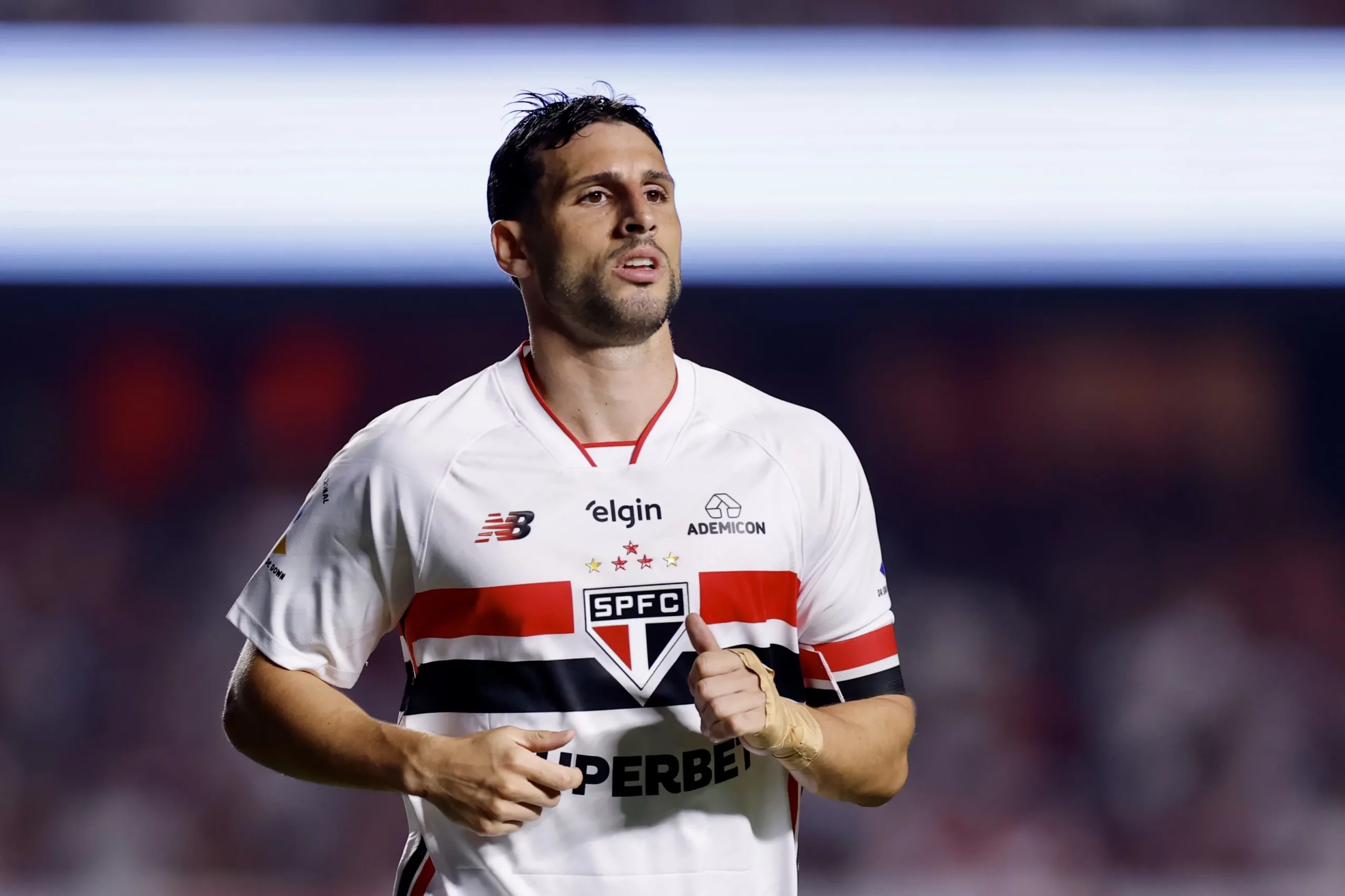 Calleri jogador do Sao Paulo durante partida contra o Palmeiras no estadio Morumbi pelo campeonato Brasileiro A 2026. Foto: Marcello Zambrana/AGIF